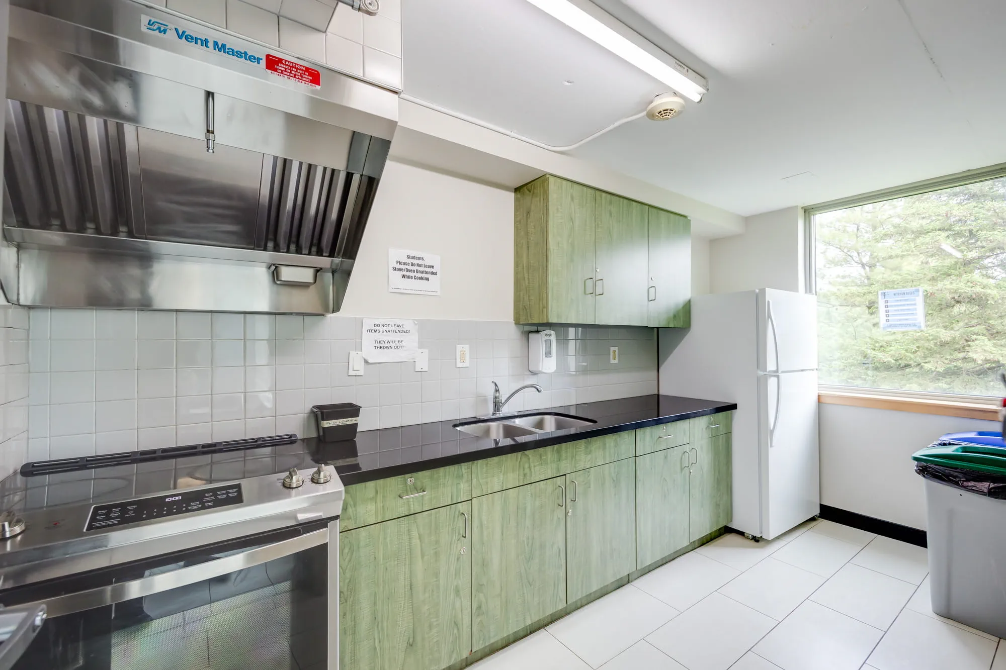 Common Kitchen - Davis