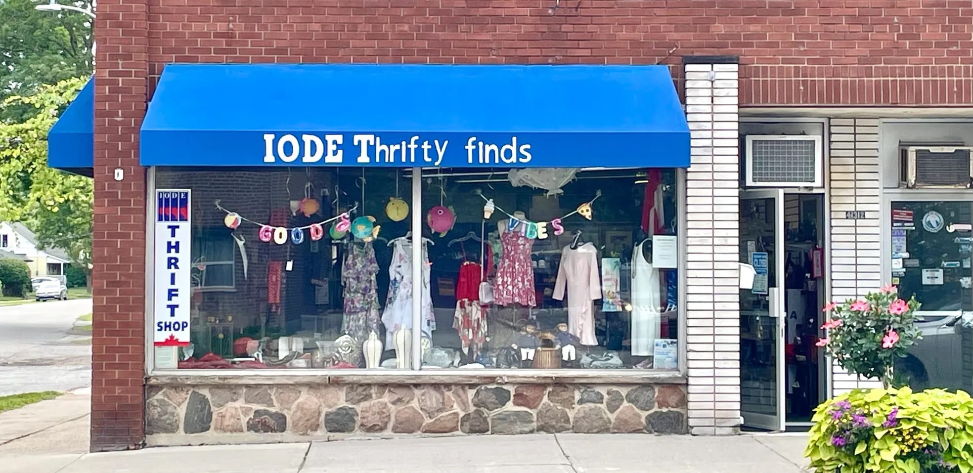 The storefront of the IODE Thrifty Finds shop located on Kerr Street in Oakville