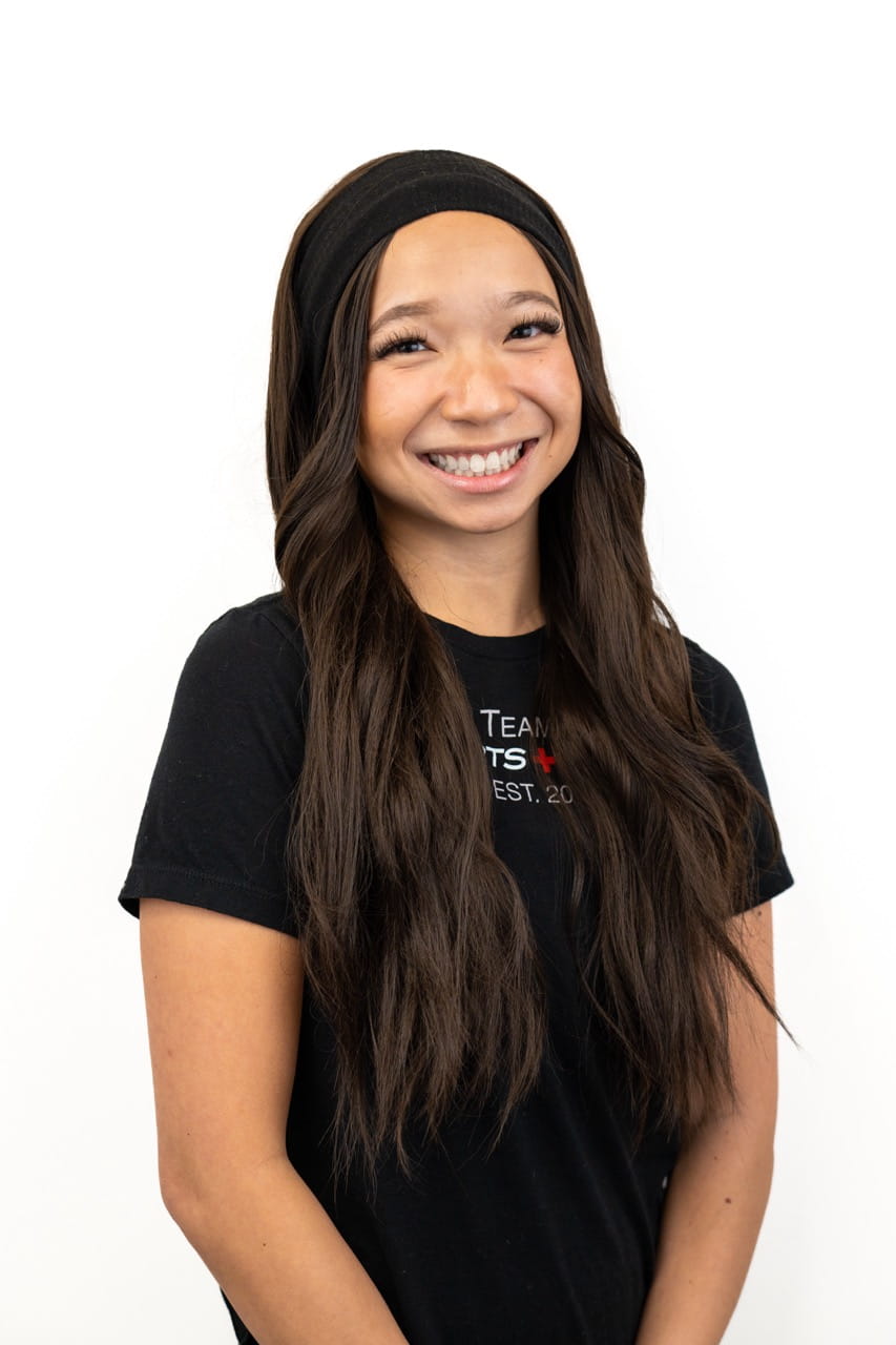 A portrait photo of Leah Terry